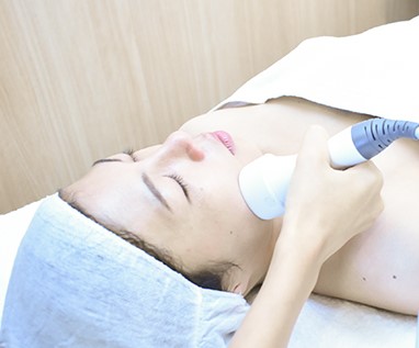 【EMS&超音波リフト】強力たるみ引き上げコース 60分
